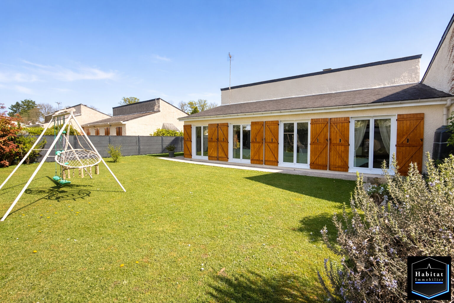 Agence immobilière de 
 HABITAT IMMOBILIER - HABITAT IMMOBILIER OTHIS 
