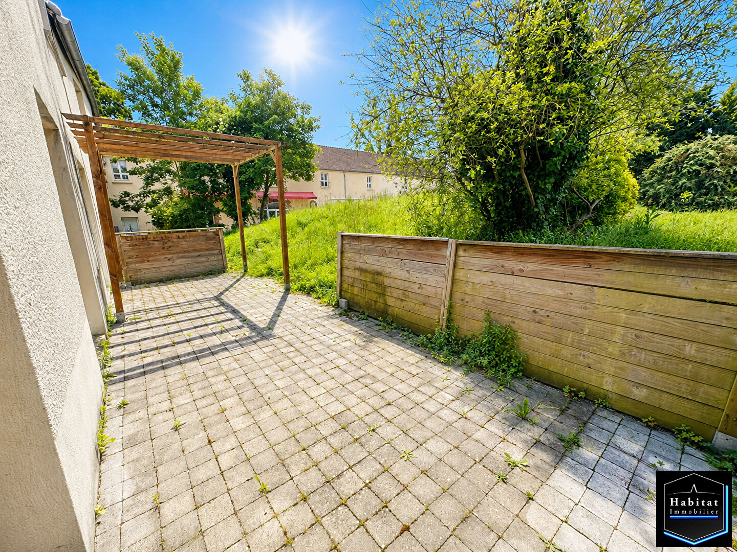 Agence immobilière de 
 HABITAT IMMOBILIER - HABITAT IMMOBILIER OTHIS 
