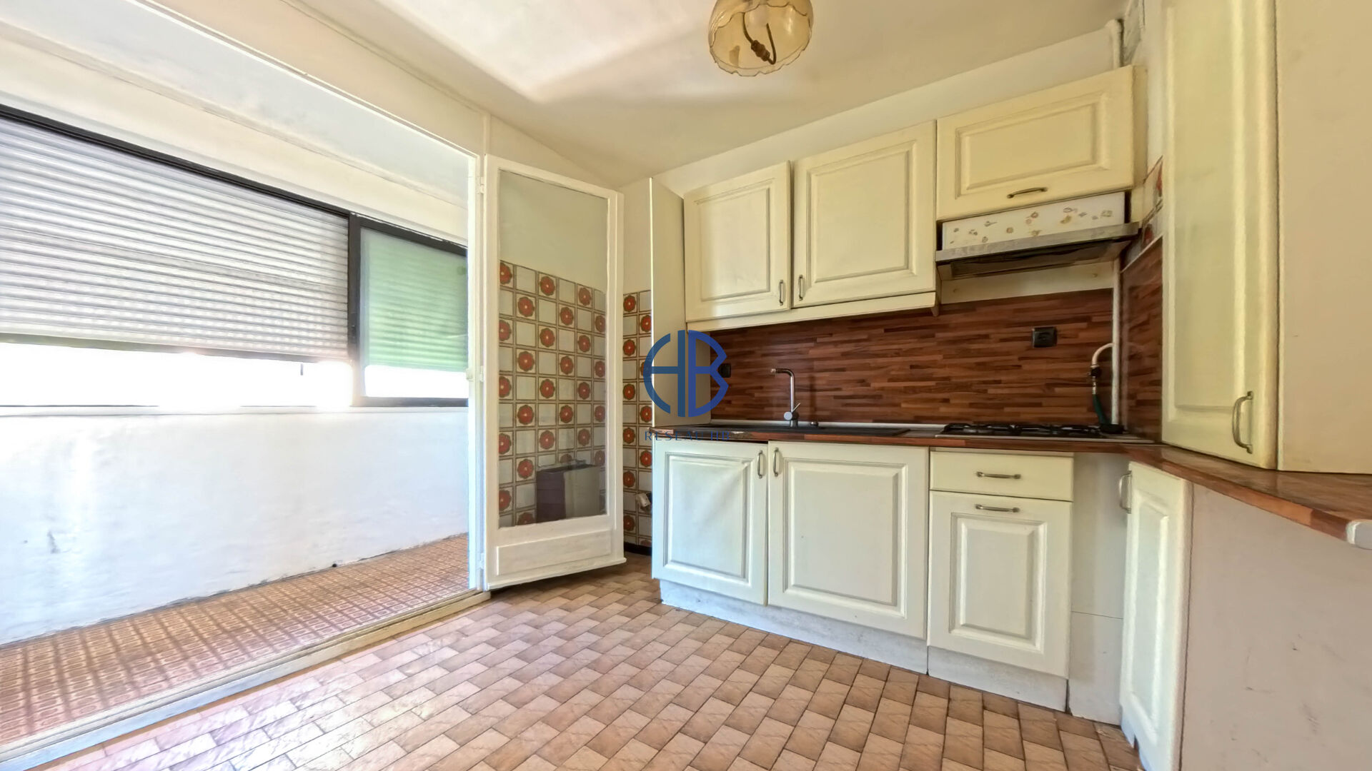 Photo Saint-Denis 3 pièces 61 m² avec balcon, loggia, box et parking image 6/6