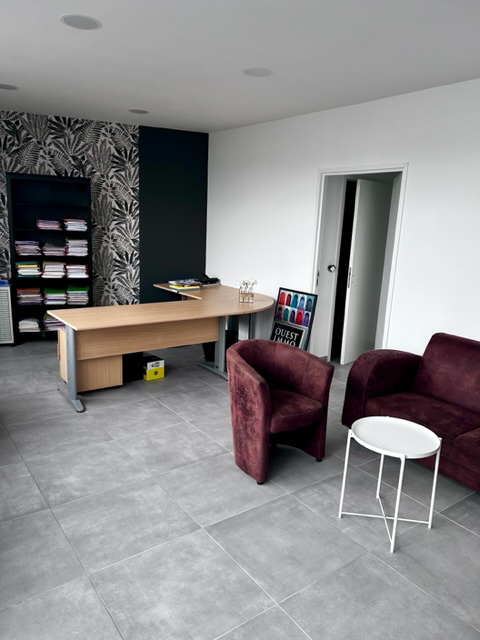 Photo BREST GUIPAVAS : BUREAUX et ENTREPOT image 3/3