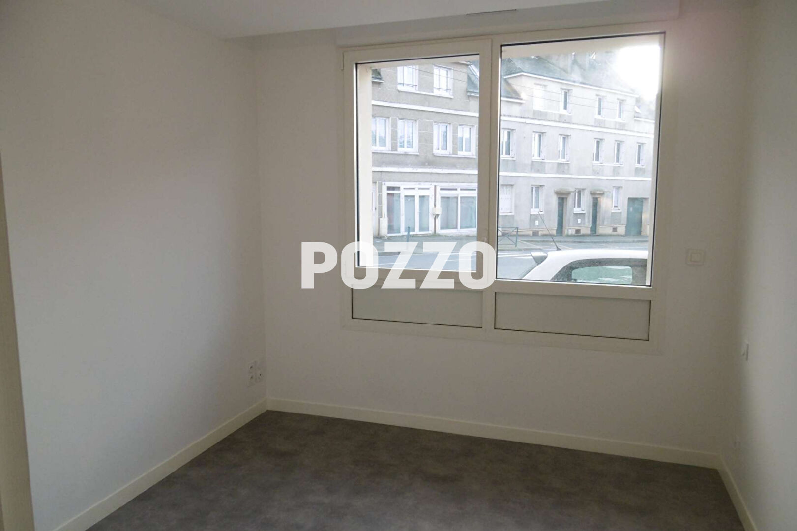 Photo Appartement F2 (45 m²) en location à VIRE image 3/5