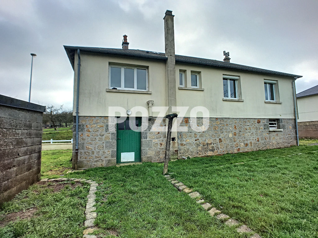 Vente maison 5 pièces (70 m²) à SAINTE CECILE SainteCécile 50800