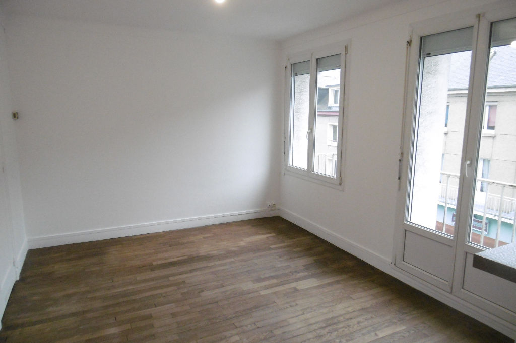 A LOUER APPARTEMENT 2 PIECES CENTRE VILLE VIRE (14 ...