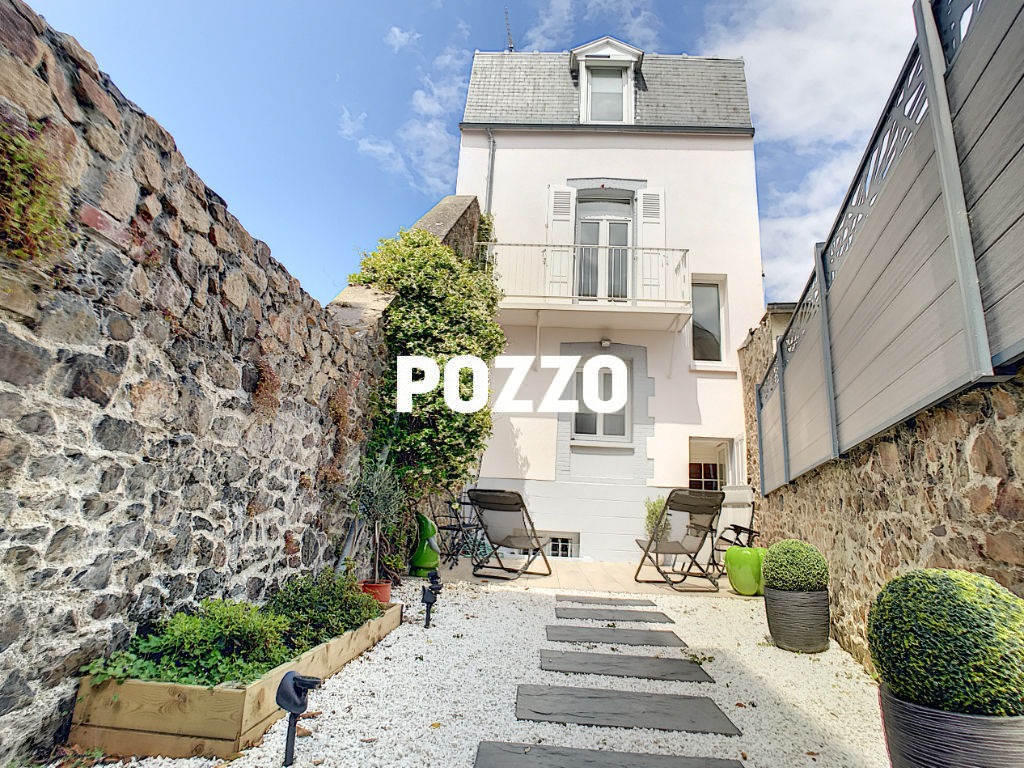 MAISON EN PIERRES GRANVILLE 5 pièce(s) 120 m2 QUARTIER ST PAUL Granville 50400