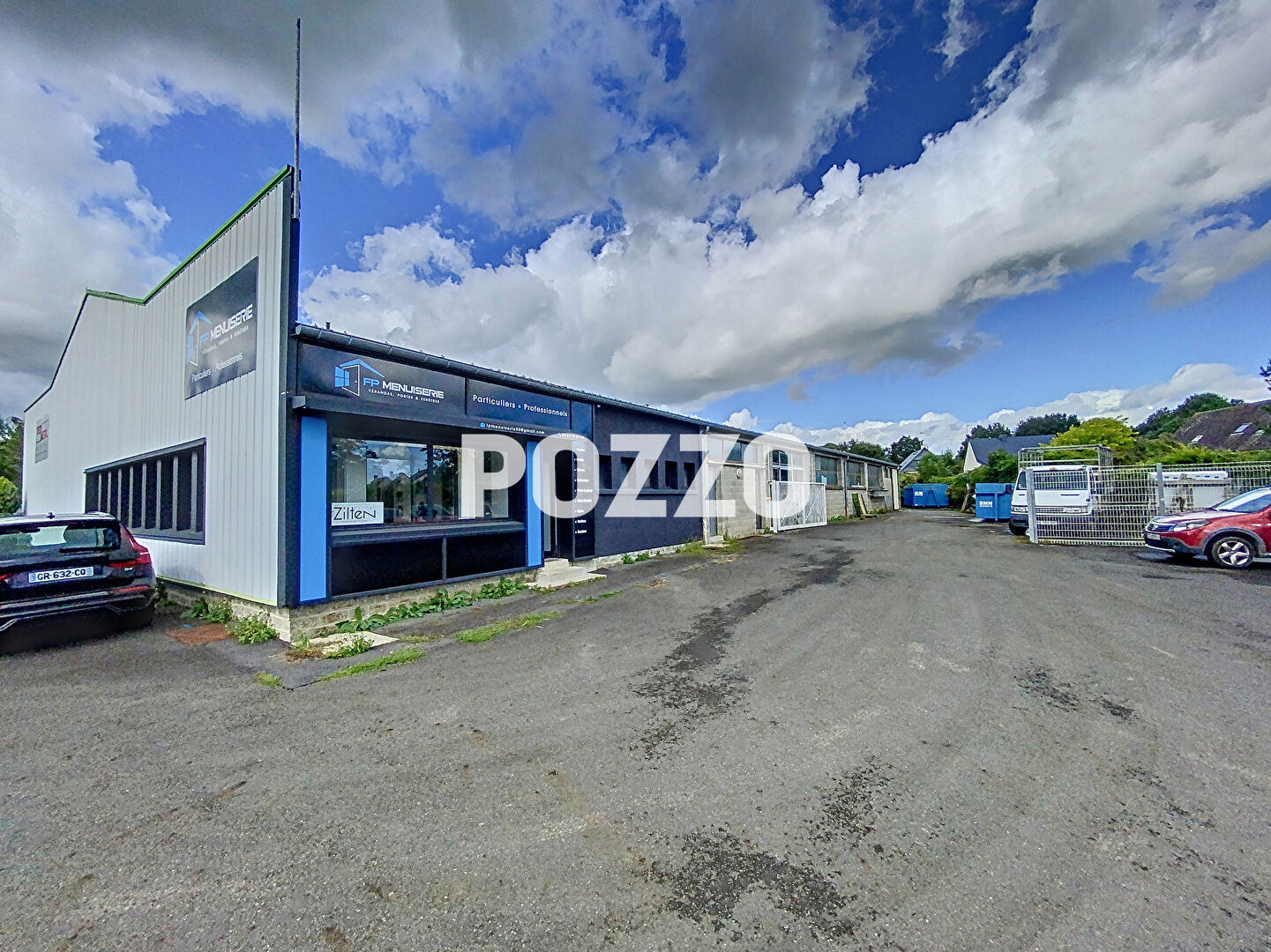 À vendre - entrepôt de 1 300 m² à Grandparigny