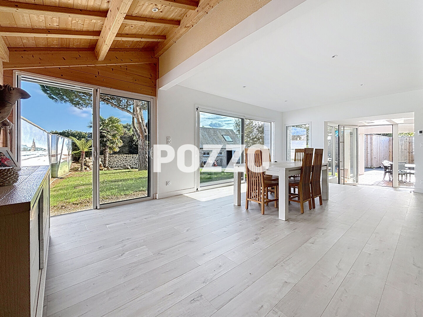 Photo A Vendre - Périphérie d'AVRANCHES, maison contemporaine de 158 m² dépendance + studio. image 5/6