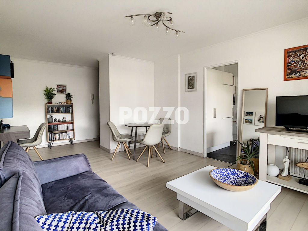 Location : appartement meublé T2 à CAEN