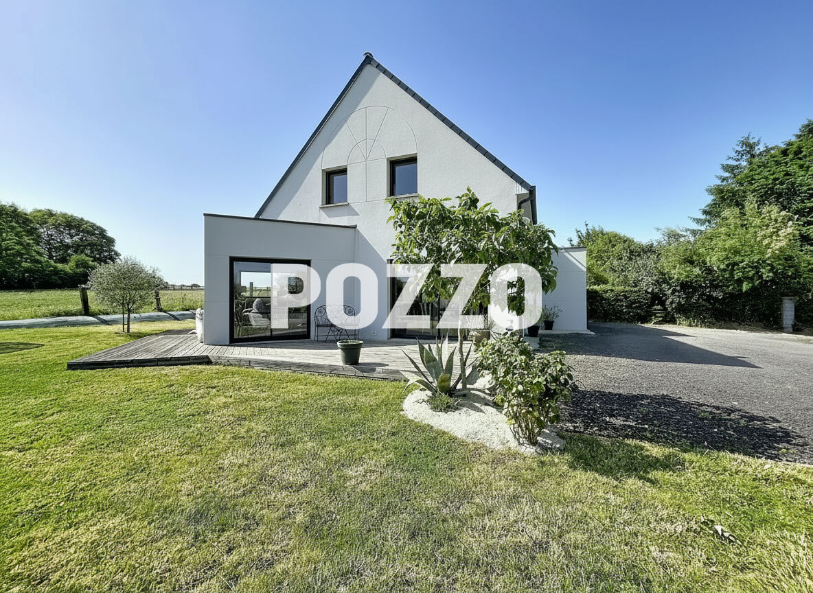 Agence immobilière de 
 Agence Pozzo-immobilier - Pozzo immobilier St Hilaire du Harcouët 
