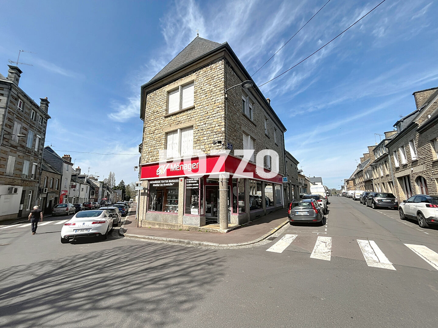 A vendre Immeuble Saint Hilaire Du Harcouet 13 pièce(s) 445 m2