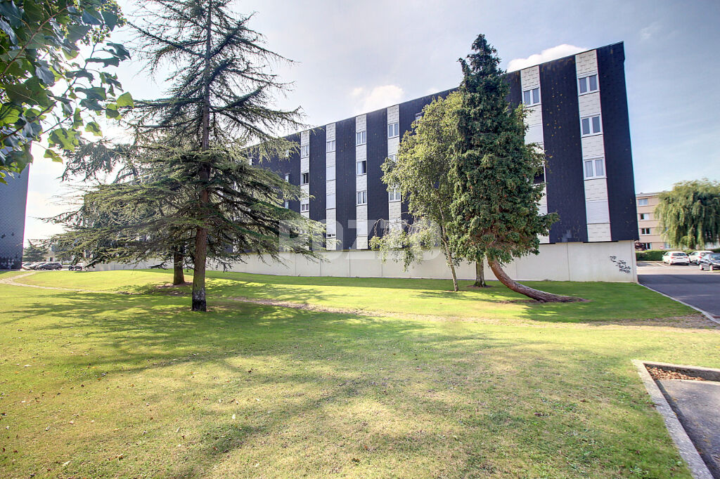 Appartement T4 (75 m² Carrez) à GRANVILLE