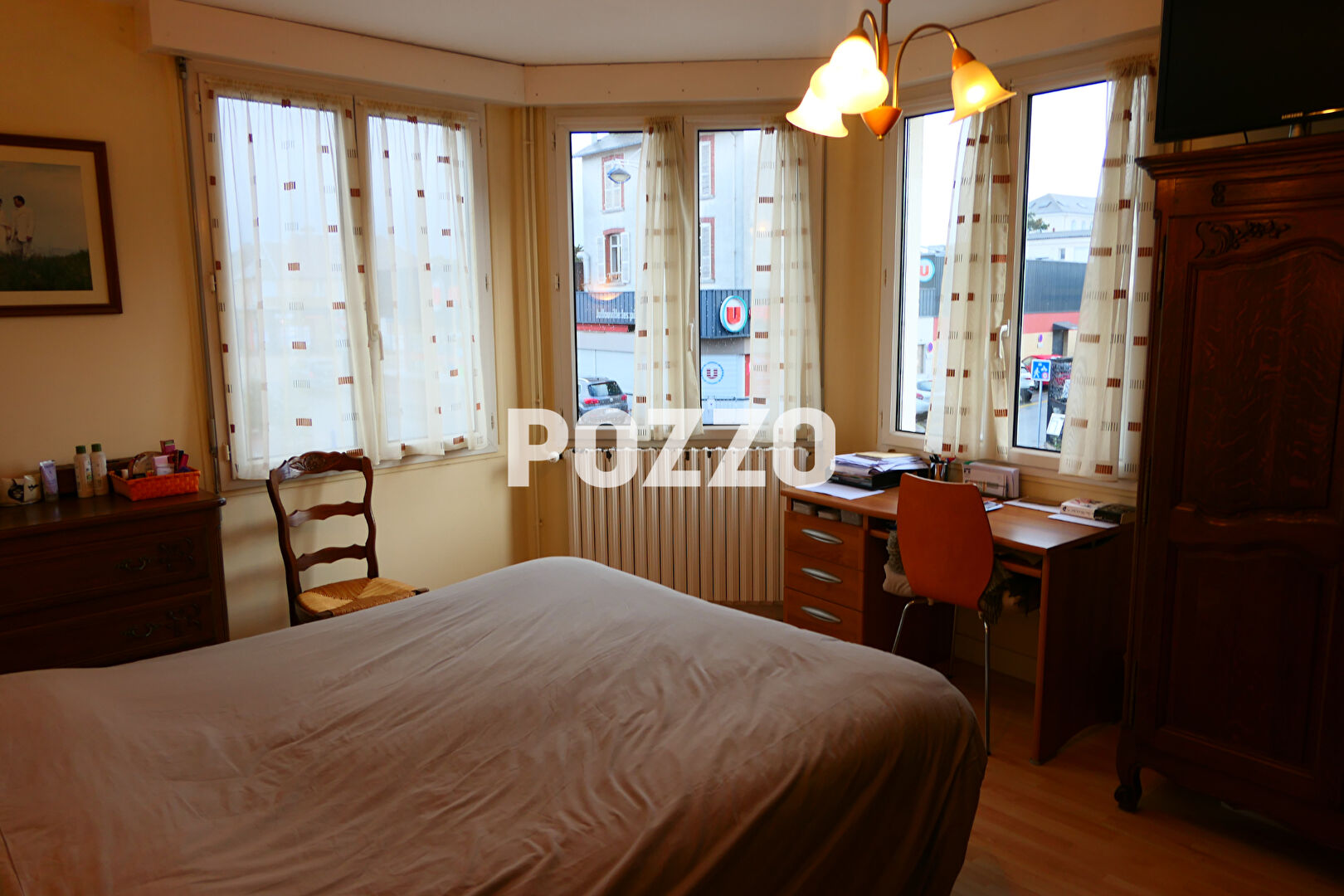 Photo A Vendre Immeuble mixte, emplacement n°1 Jullouville 3 niveaux. image 6/6