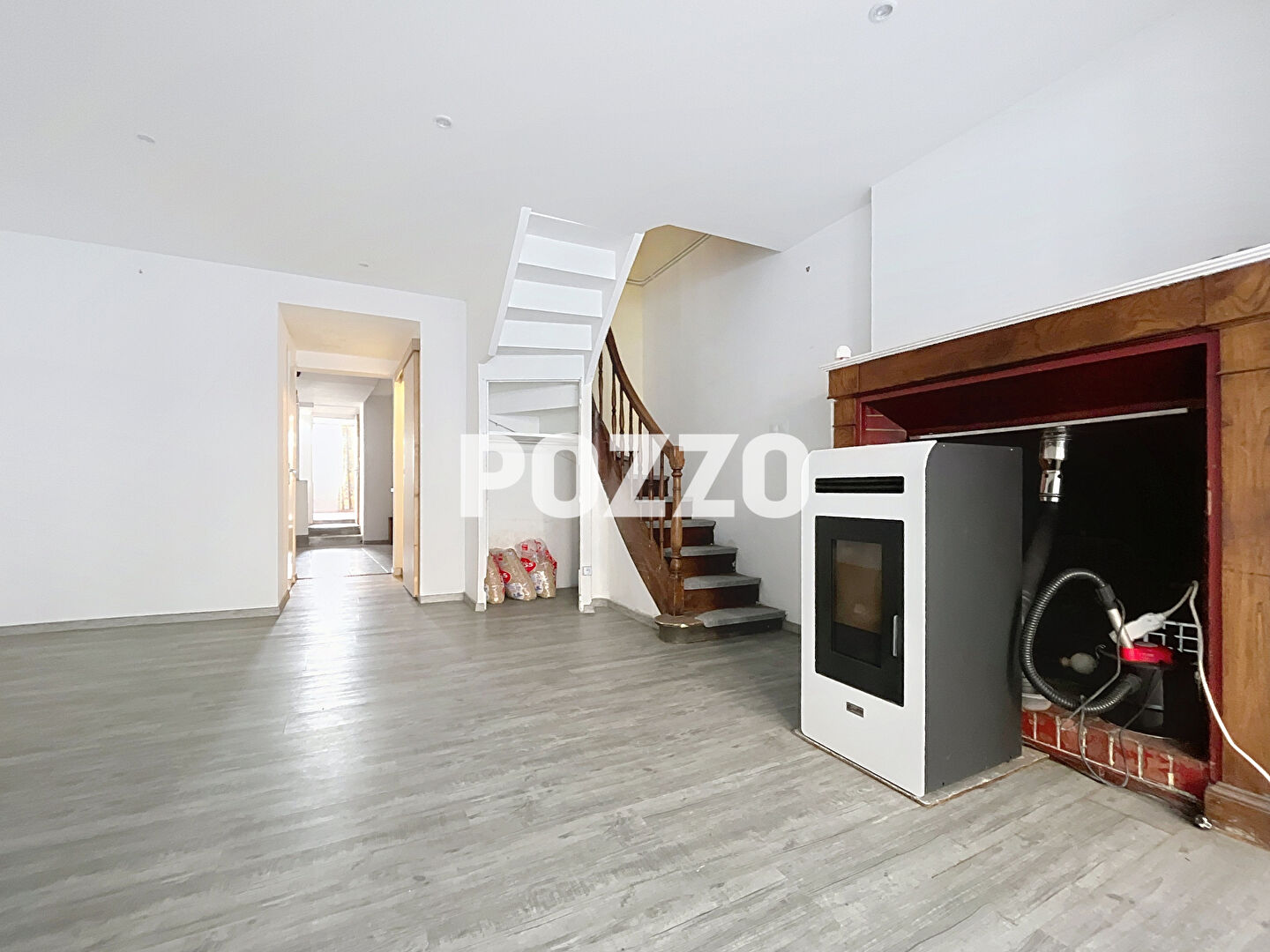 Photo A VENDRE, MAISON DE 6 PIECES PRINCIPALES (110 m²) à PONT FARCY (50). image 4/6