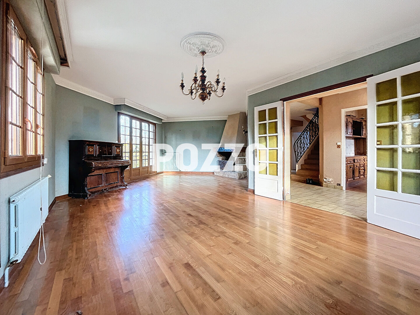 Photo A VENDRE MAISON SPACIEUSE DE 9 PIECES A VIRE NORMANDIE (14) image 3/6