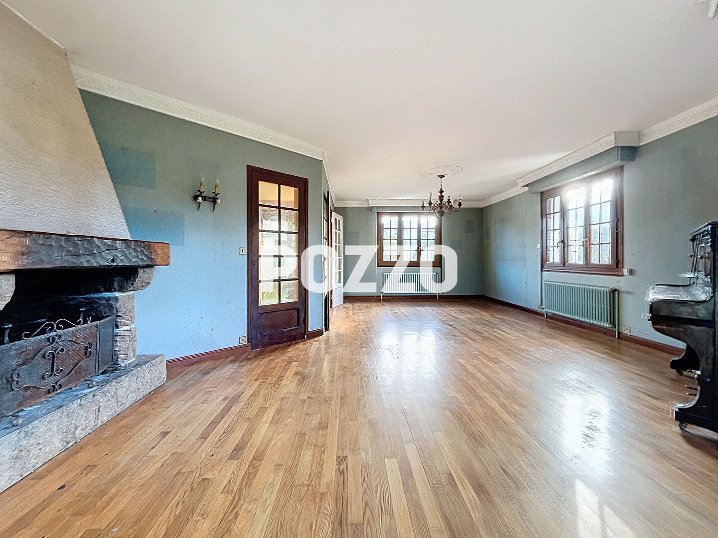 Photo A VENDRE MAISON SPACIEUSE DE 9 PIECES A VIRE NORMANDIE (14) image 4/6