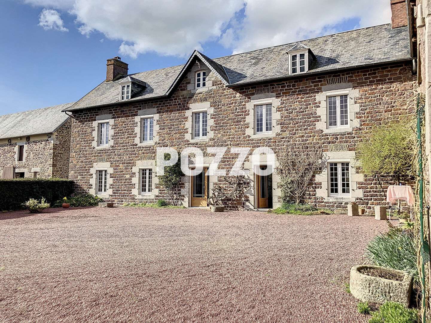 Photo Maison à vendre à CERENCES - Référence 154860 image 1/6