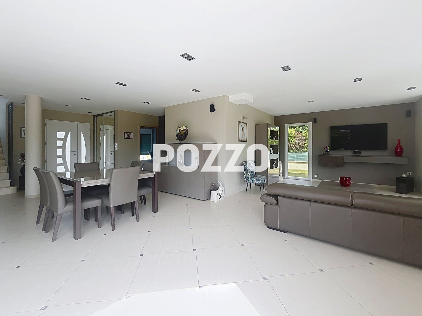 Photo maison prestations de qualités F7 (250 m²) et terrain 1400m² Plage et commerces à pied image 6/6