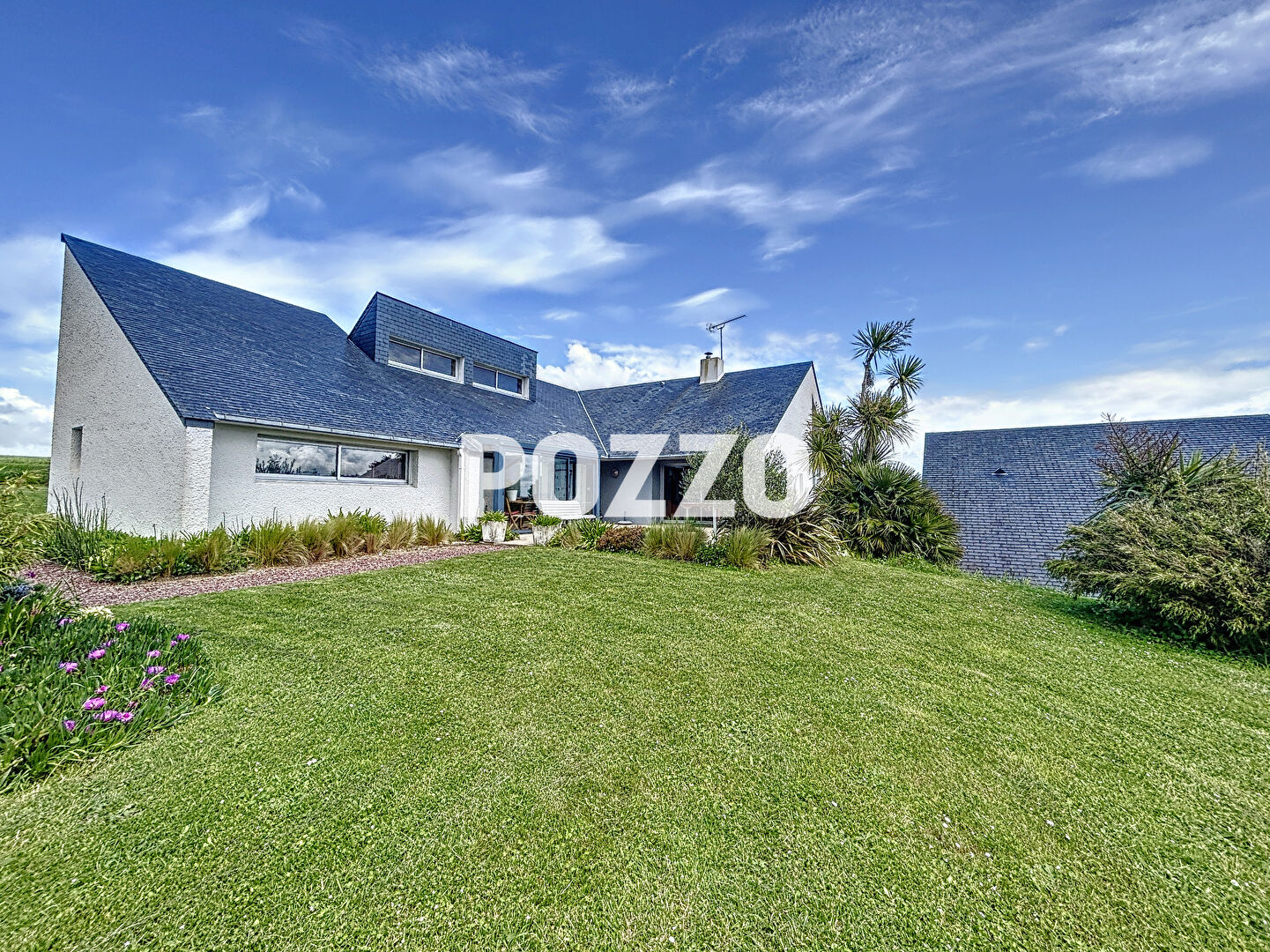 Photo Maison 6 pièces (189 m²) à vendre à HAUTEVILLE SUR MER - à proximité de la plage image 2/6