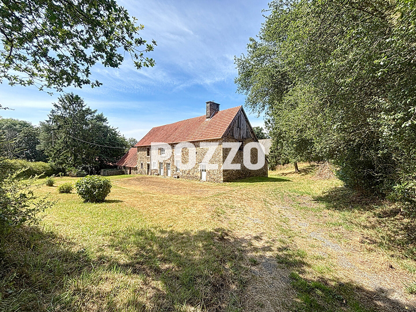 A Vendre - Saint Senier Sous Avranches - Maison 4 pièce(s) dépendances terrain 6987 m²