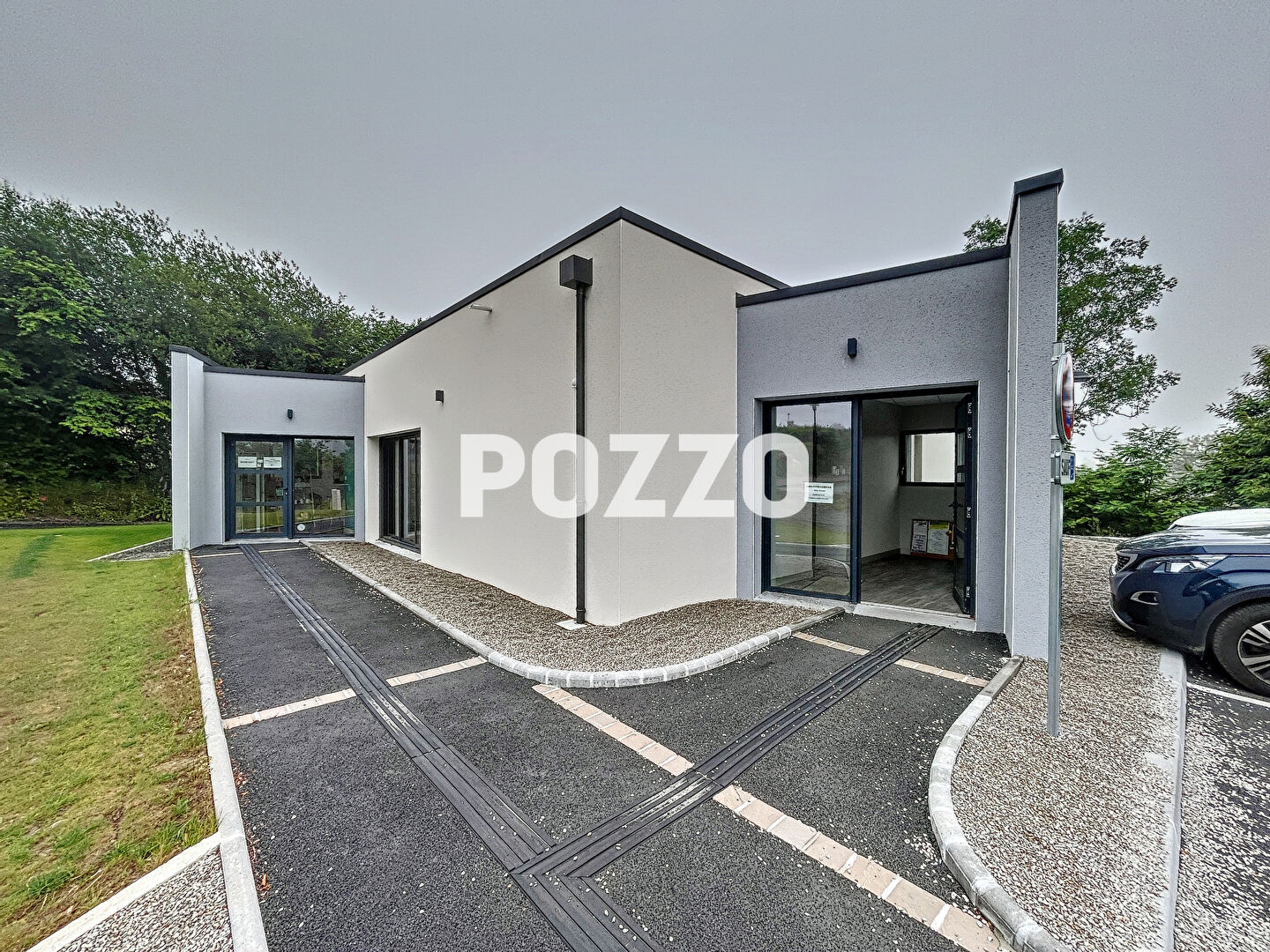 Photo À louer - bureaux de 80 m² à Fleury image 3/6