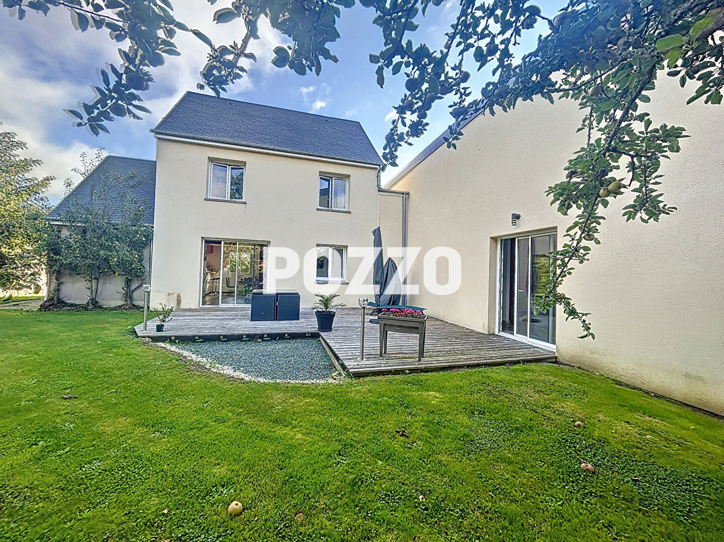 Agence immobilière de 
 Agence Pozzo-immobilier - Pozzo immobilier Barneville 
