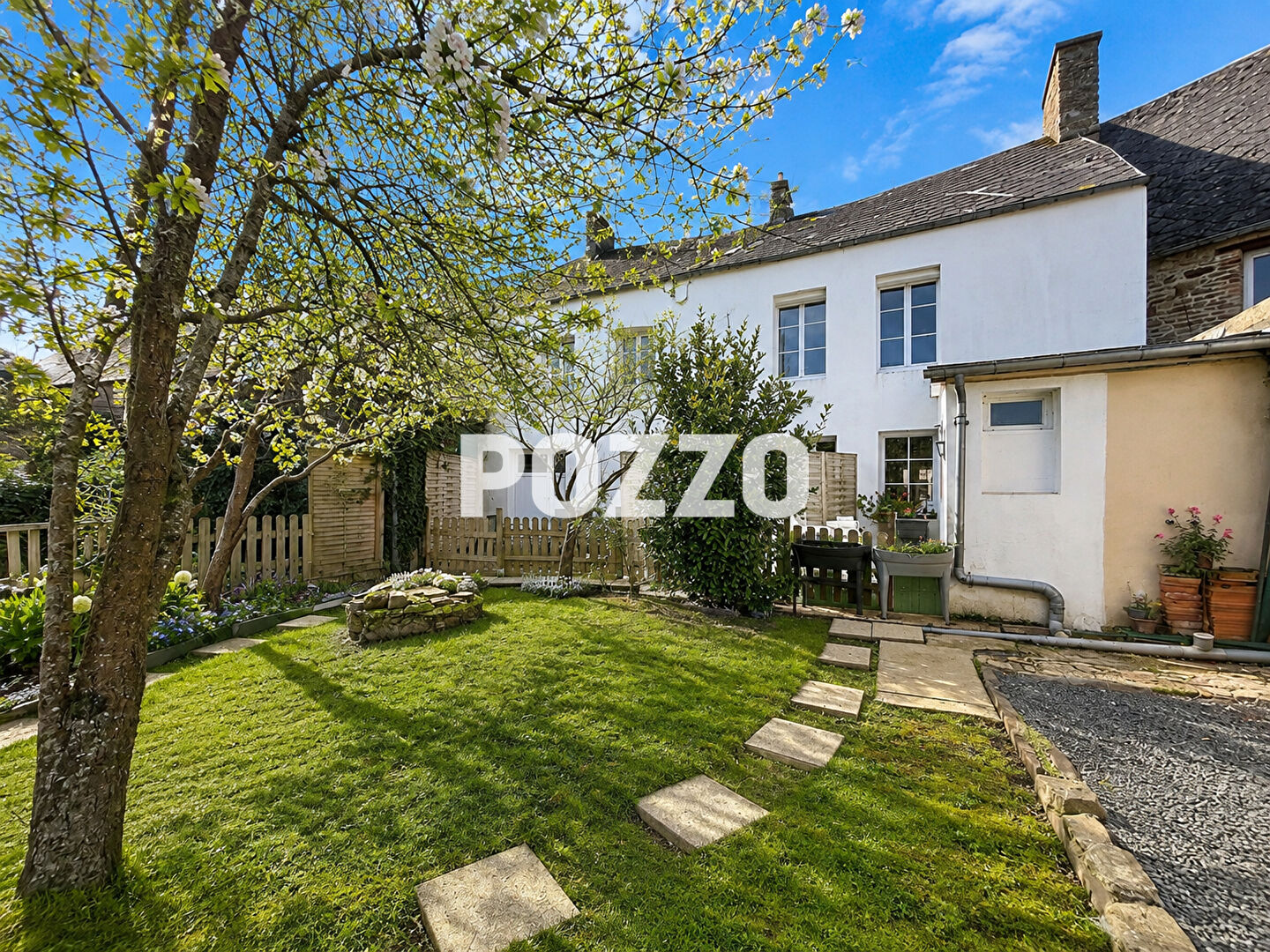 Agence immobilière de Agence Pozzo-immobilier - Pozzo immobilier Donville Les Bains