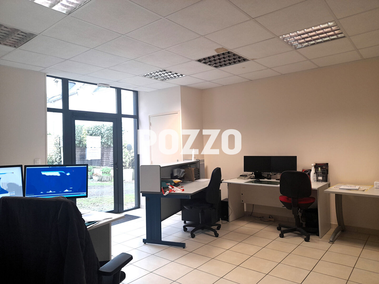 Photo Local d'activité Bayeux 80 m2 image 1/5