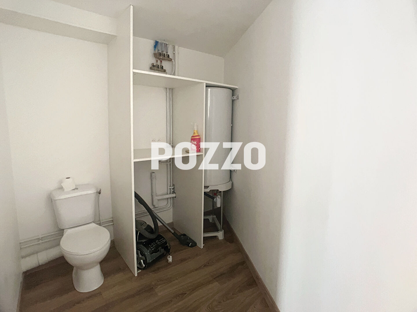 Photo Maison  Type F3 - 50.91 m² - cour parking image 4/6