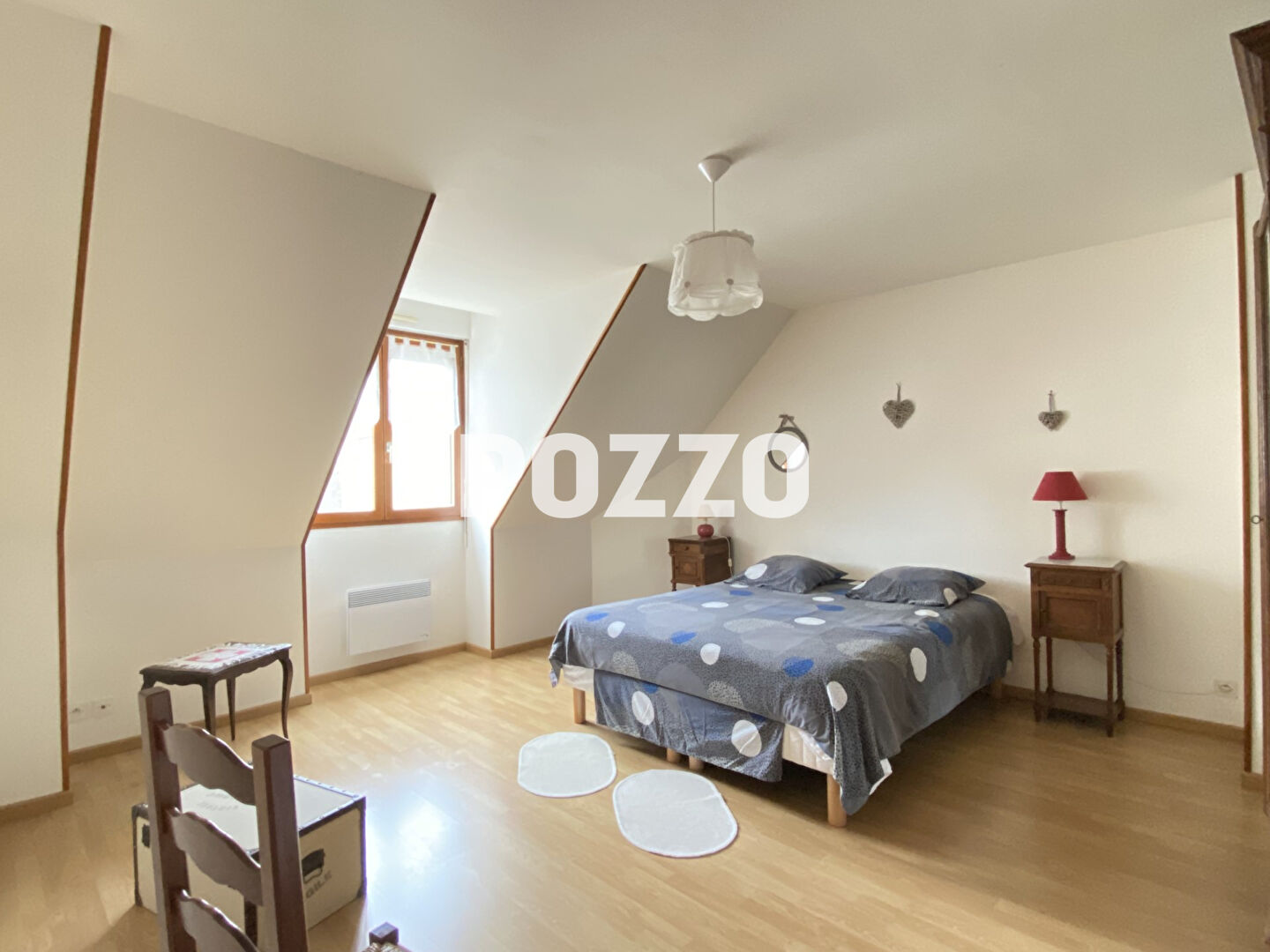 Photo APPARTEMENT A LOUER SUR SAINT VAAST MEUBLE DE TYPE F4 DE 106m² image 1/6