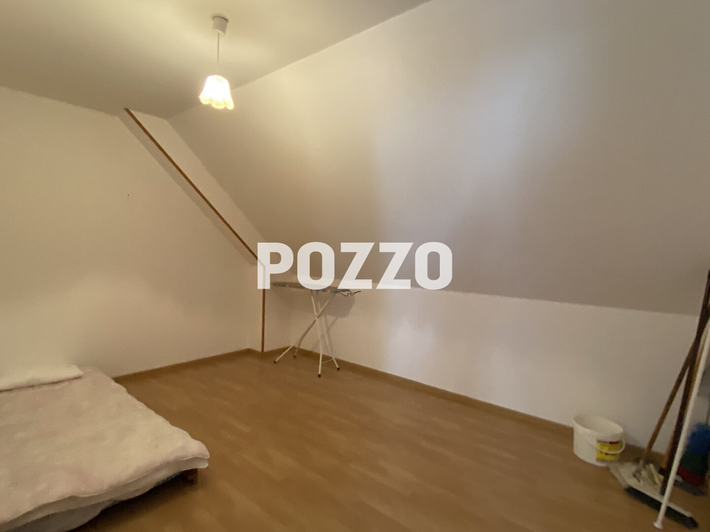 Photo APPARTEMENT A LOUER SUR SAINT VAAST MEUBLE DE TYPE F4 DE 106m² image 3/6