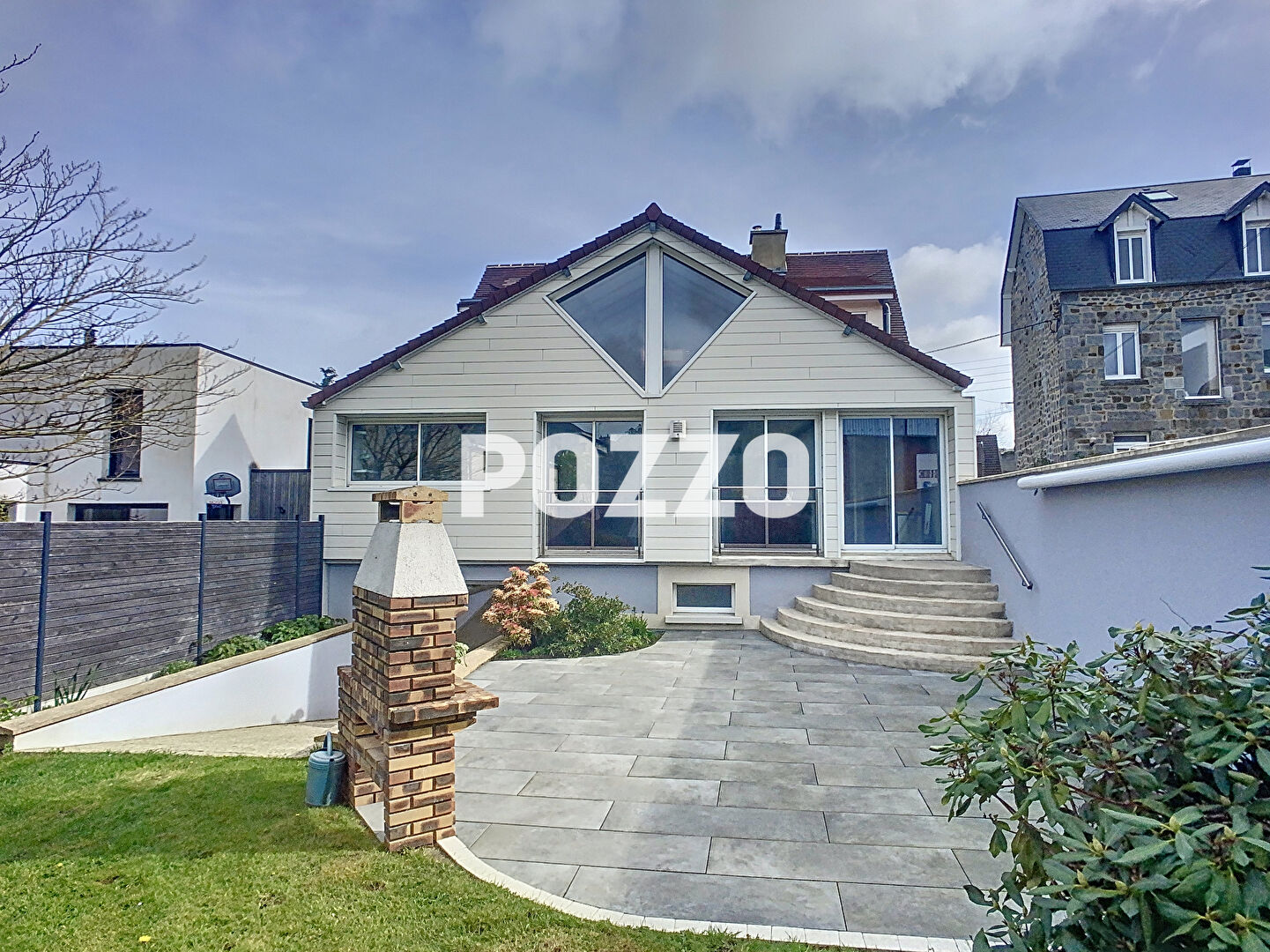 A VENDRE, MAISON SUR SOUS SOL AVEC VIE DE PLAIN PIED à VIRE NORMANDIE (14500)