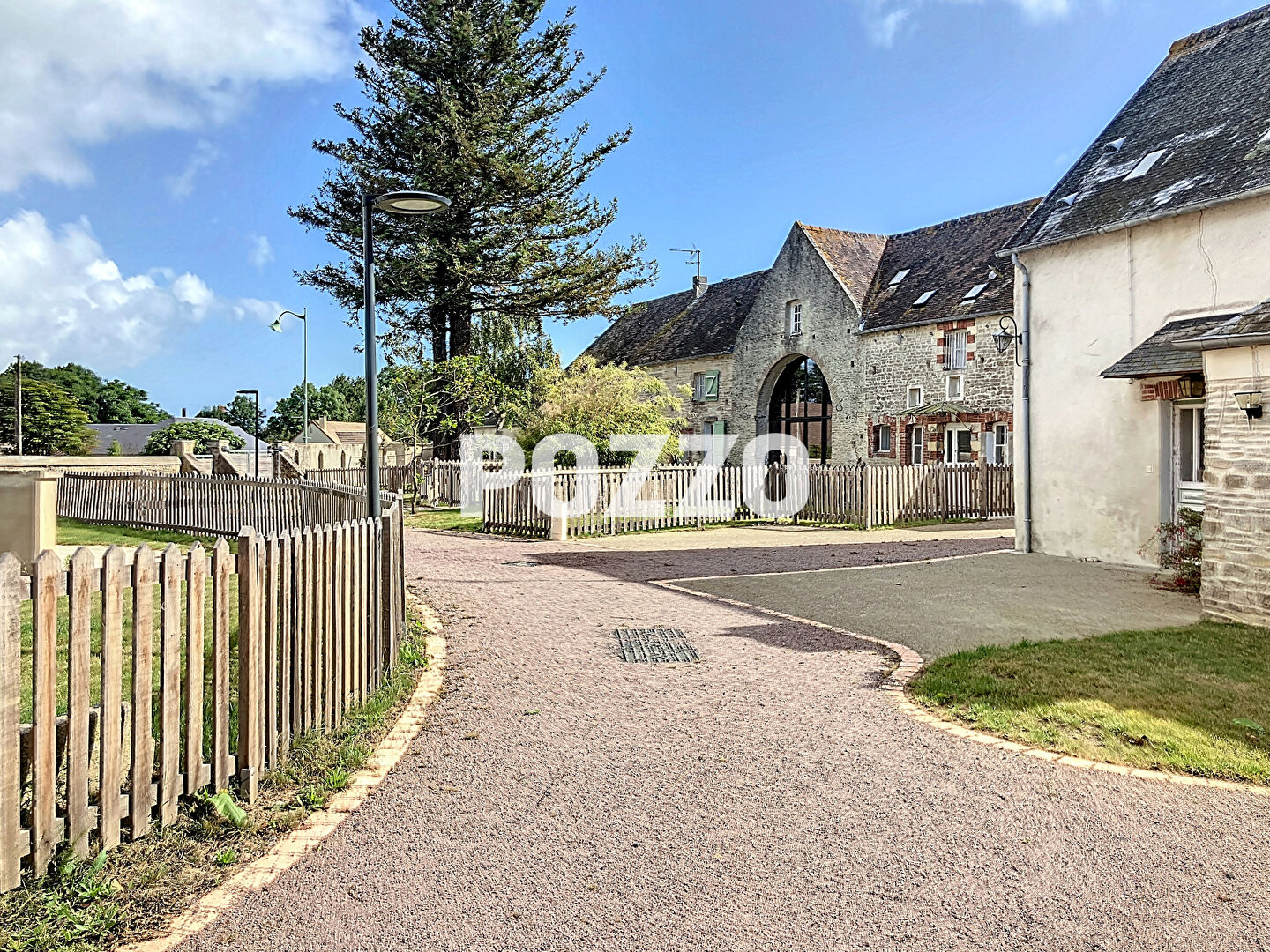 Photo APPARTEMENT EN DUPLEX DE 5 PIECES PRINCIPALES -IDEAL RESIDENCE SECONDAIRE - image 2/6