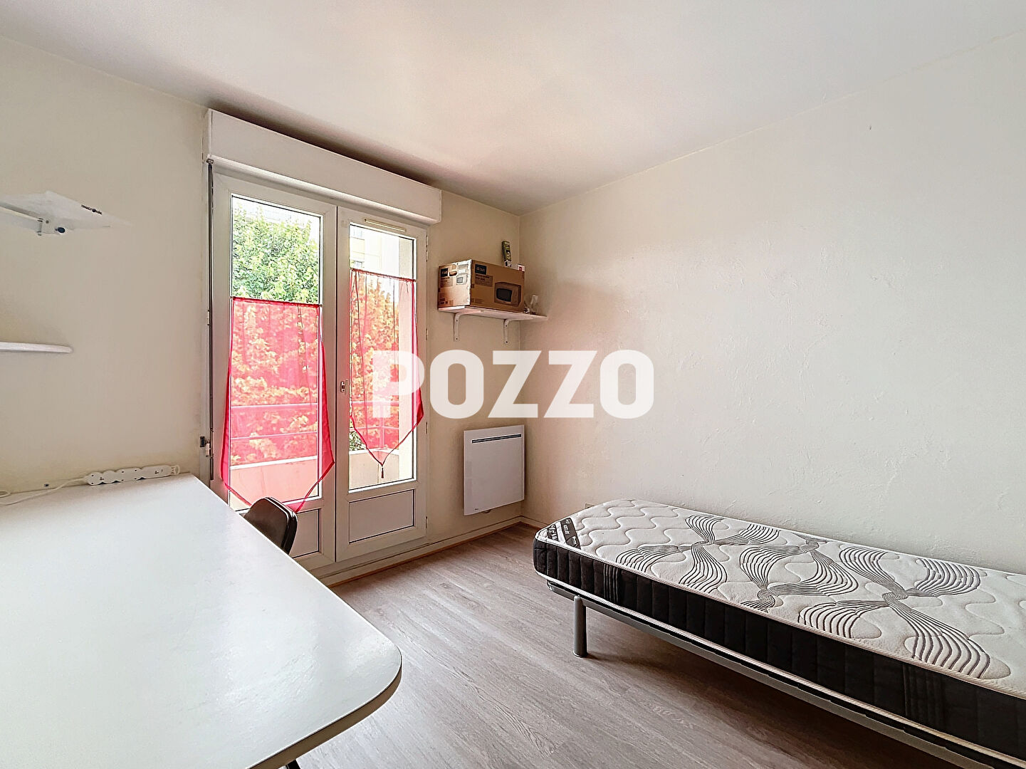 Photo CAEN : STUDIO (15 m²)  avec place de parking à louer image 3/6