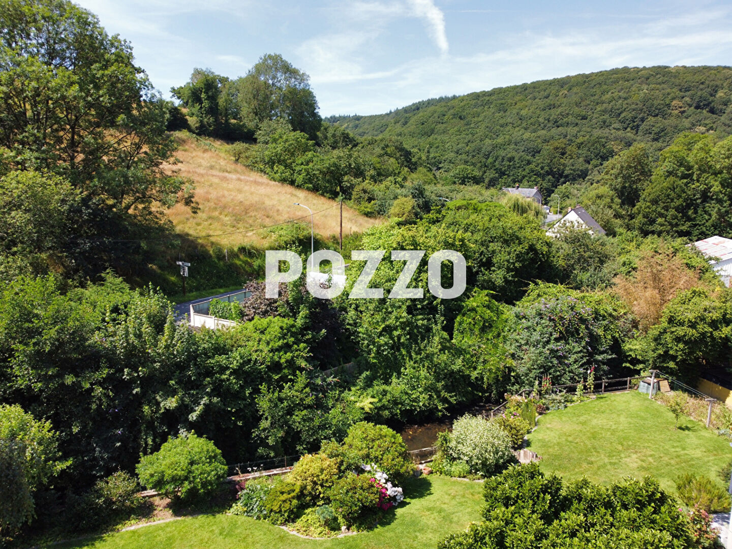 Photo A VENDRE MAISON DE 8 PIECES (285 m²) à VIRE NORMANDIE (14) image 2/6