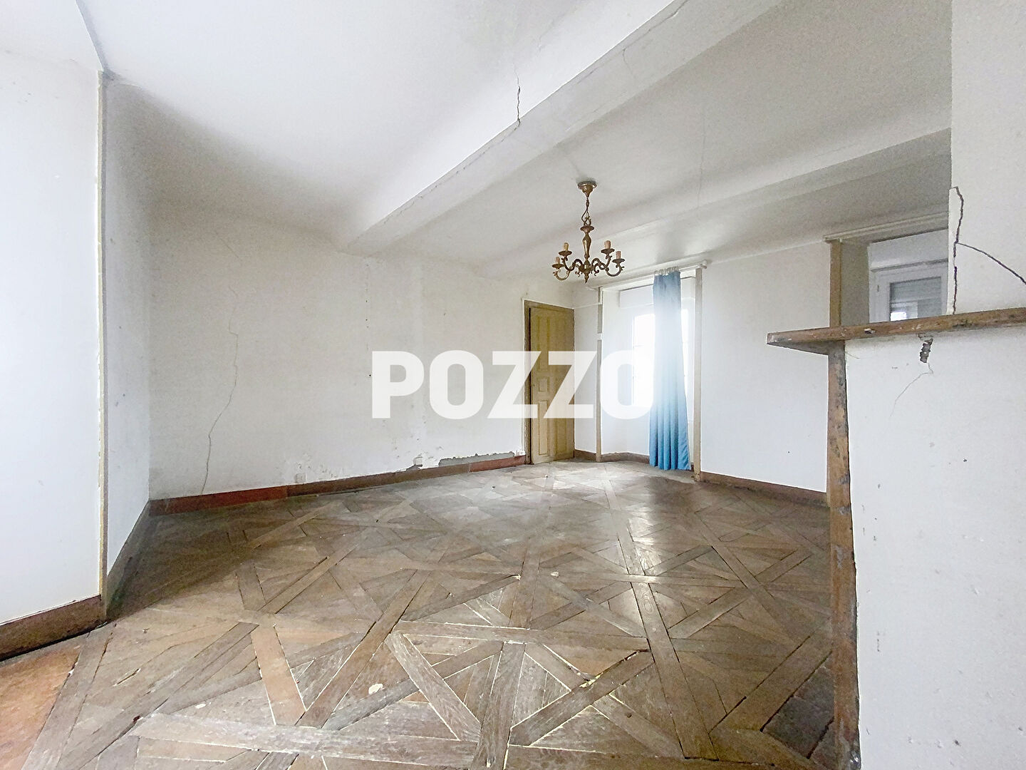 Photo A VENDRE. TORIGNI CENTRE . A RENOVER MAISON AVEC JARDIN. image 6/6