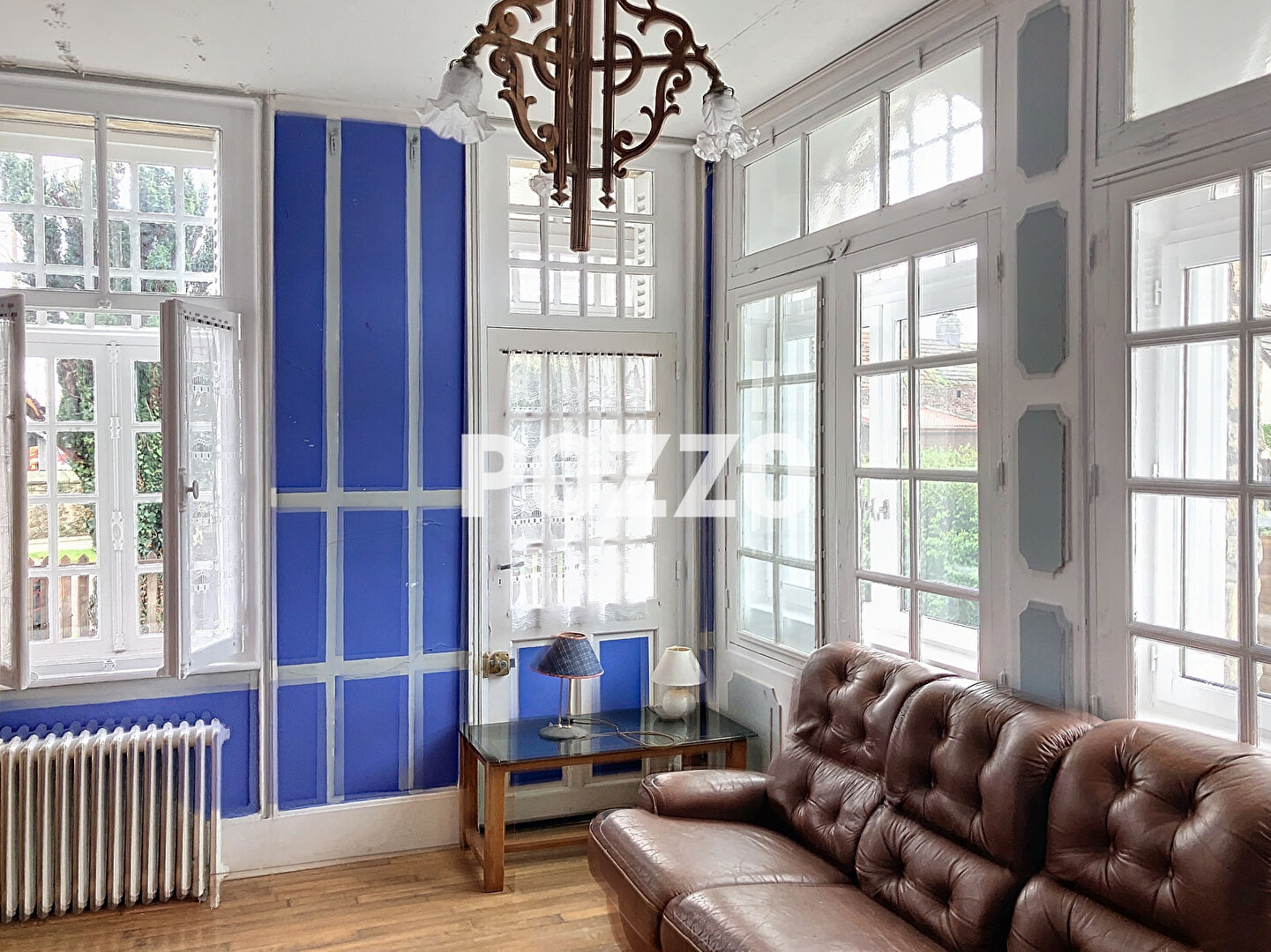 Photo A vendre grande maison située à Grandcamp Maisy composée de 14 pièces principales image 5/6