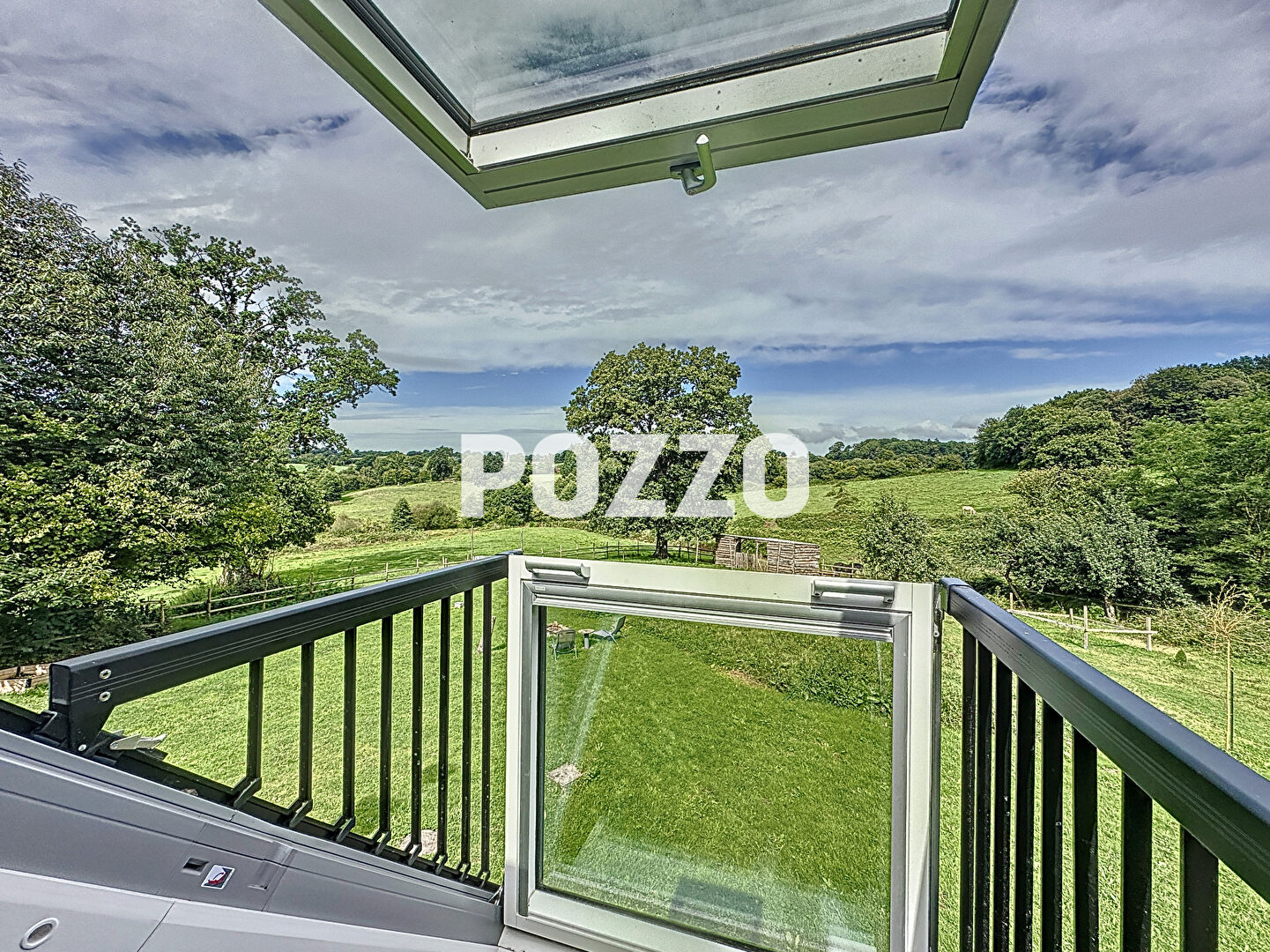 A Vendre - Le Grand Celland - Maison 3 pièce(s) 76 m² - Terrain de 3 hectares