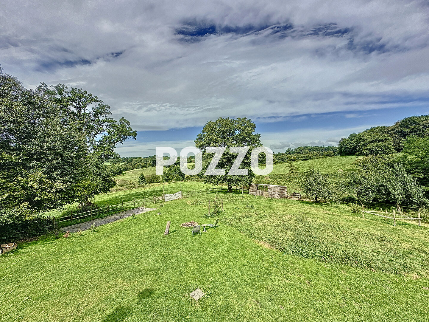 Photo A Vendre - Le Grand Celland - Maison 3 pièce(s) 76 m² - Terrain de 3 hectares image 5/6