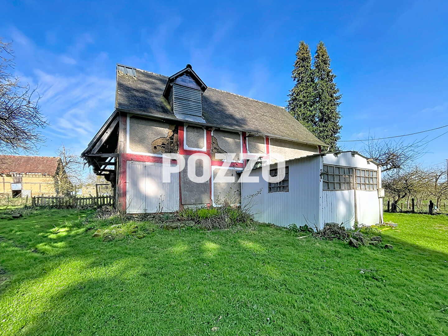 Agence immobilière de 
 Agence Pozzo-immobilier - Pozzo immobilier St Hilaire du Harcouët 
