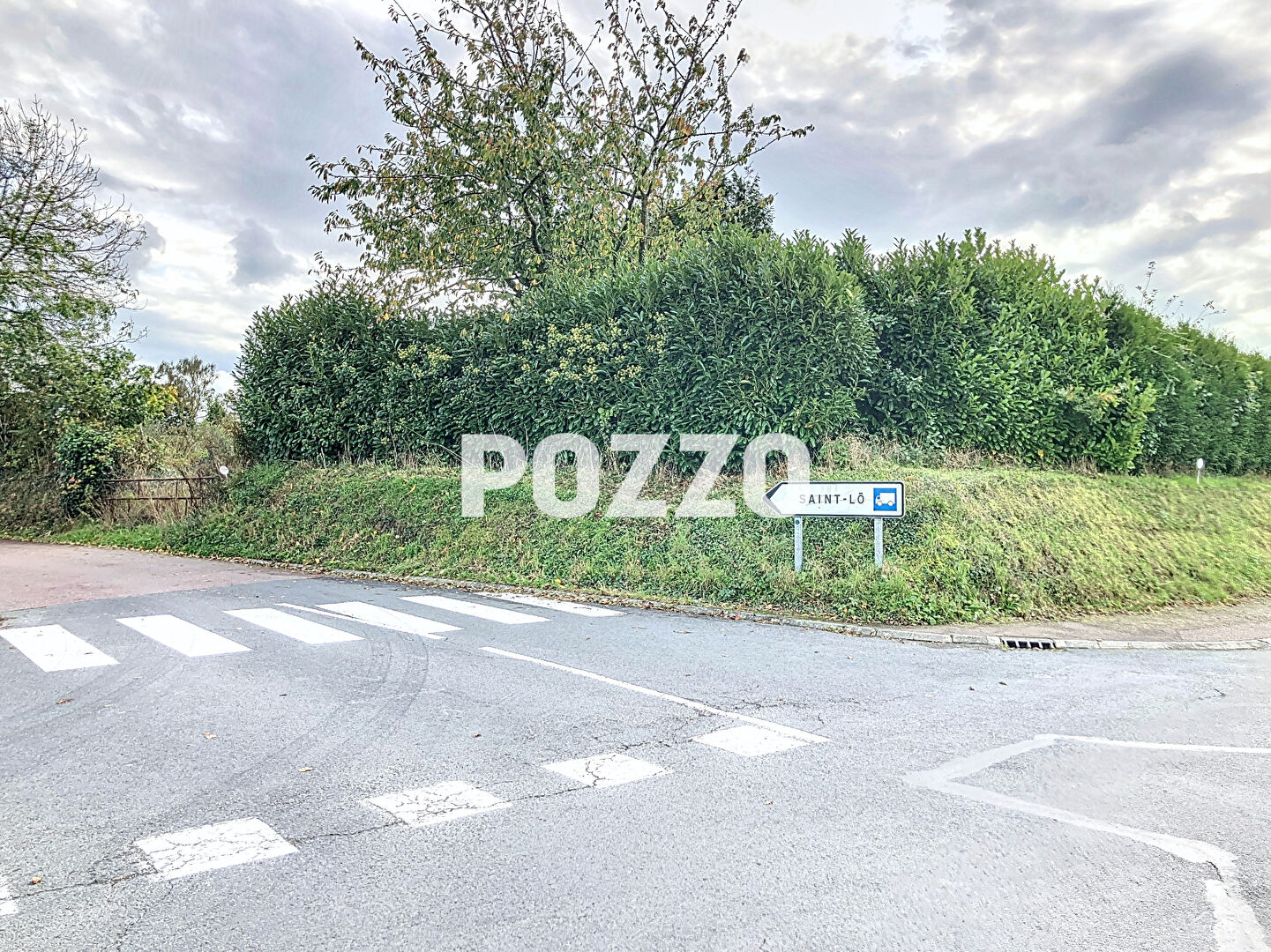 Photo A vendre Terrain a Marigny Le Lozon 1879 m2 - dans le centre ville - image 3/5