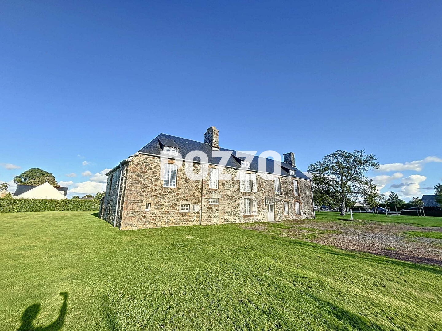 Photo A VENDRE ANCIEN PRESBYTERE à VIRE NORMANDIE (14500) image 2/6