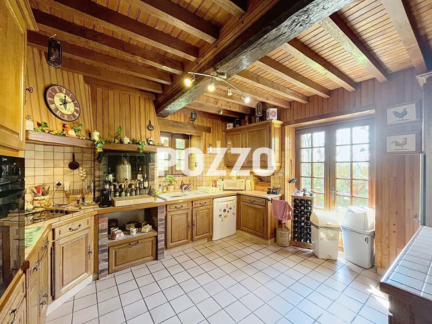 Photo A VENDRE. TESSY BOCAGE.  MAISON 190 M²  HAB.   TERRAIN DE  2.7 HA AVEC DEPENDANCES. image 5/6