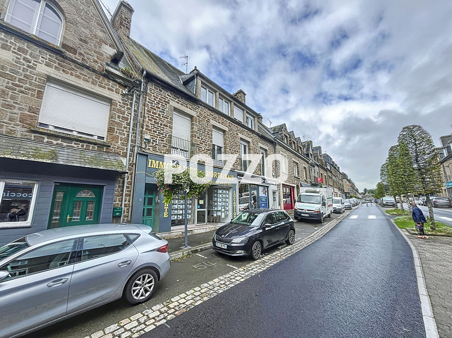 Photo A VENDRE, IMMEUBLE POUR INVESTISSEMENT à SOURDEVAL (50150) image 2/2