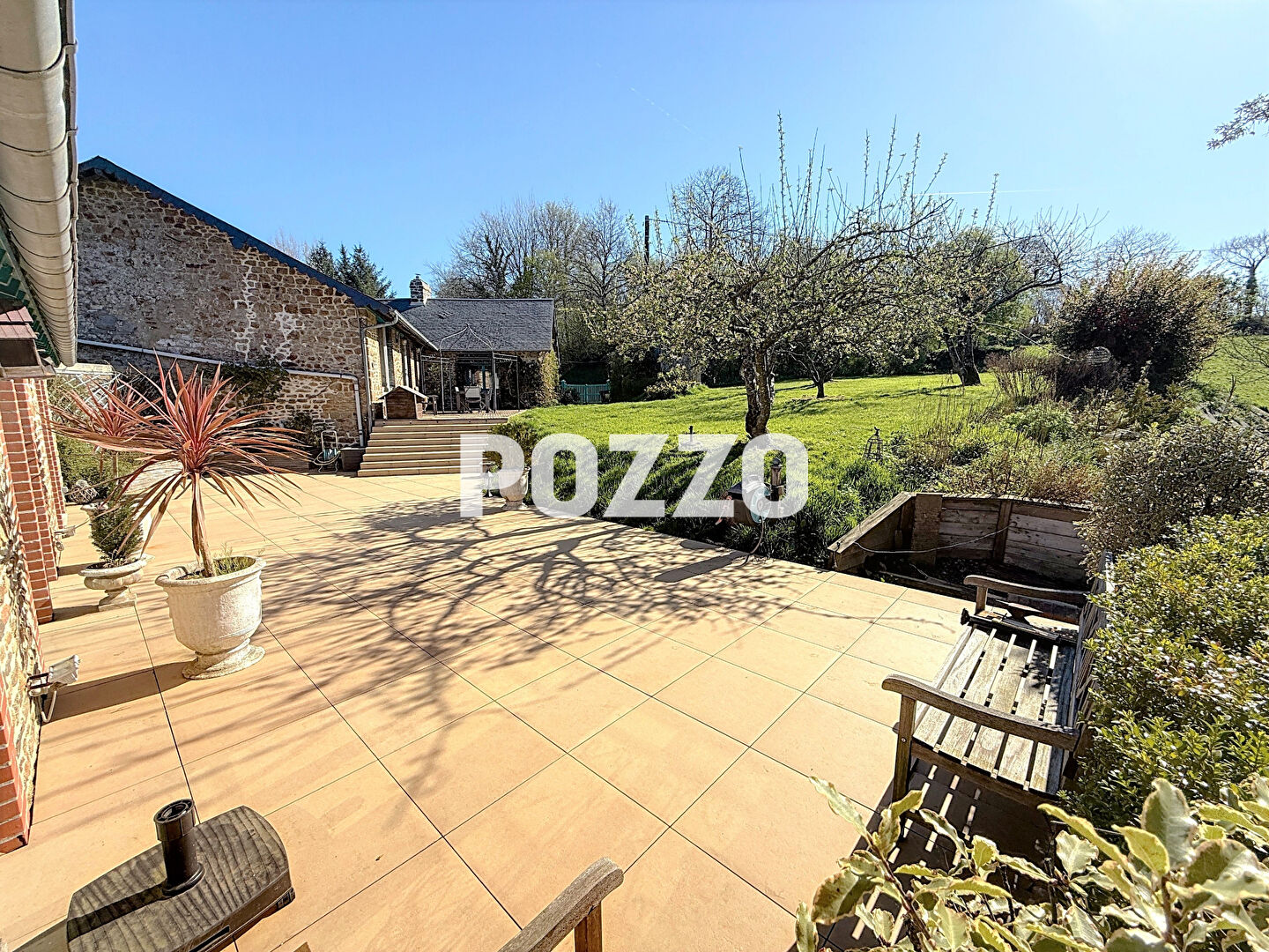 Agence immobilière de Agence Pozzo-immobilier - Pozzo immobilier Donville Les Bains