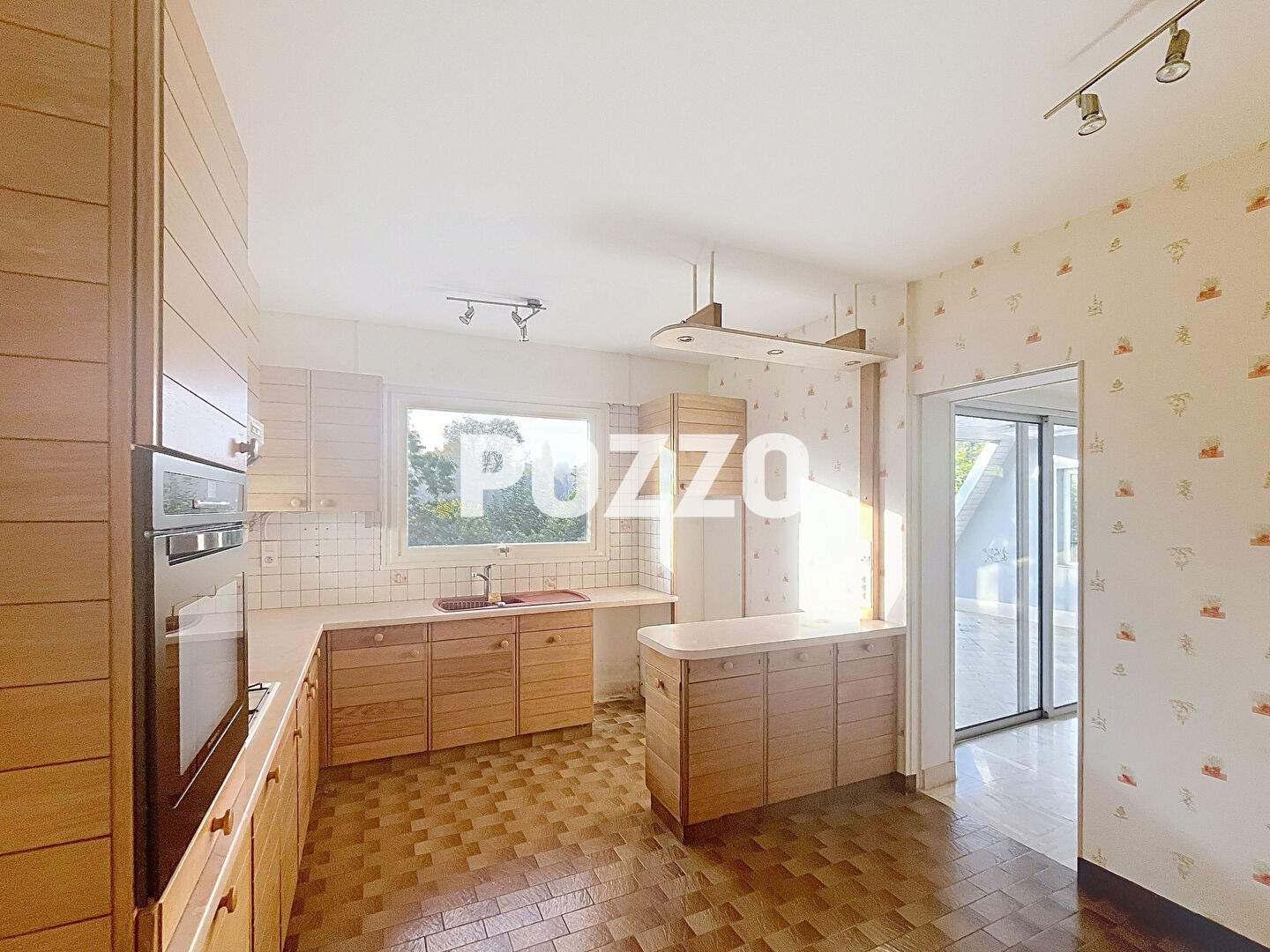 Photo Maison à vendre à Saint André de l'Épine - 3 chambres sur 3926 m² - image 3/6