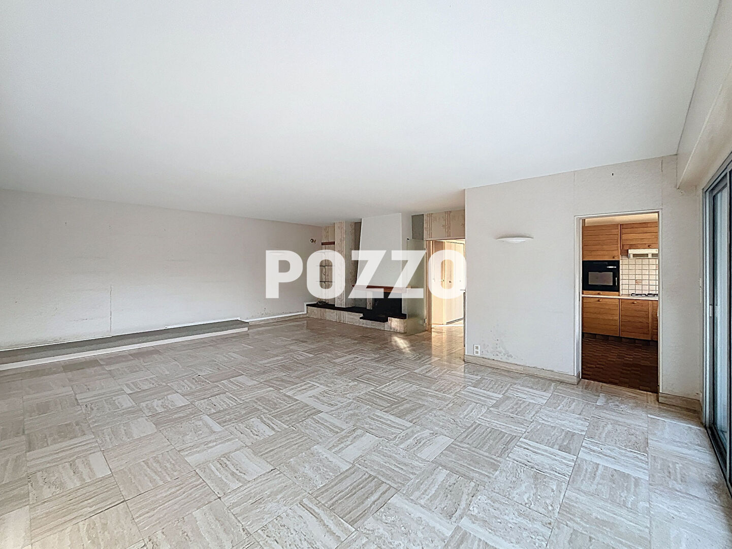 Photo Maison à vendre à Saint André de l'Épine - 3 chambres sur 3926 m² - image 6/6