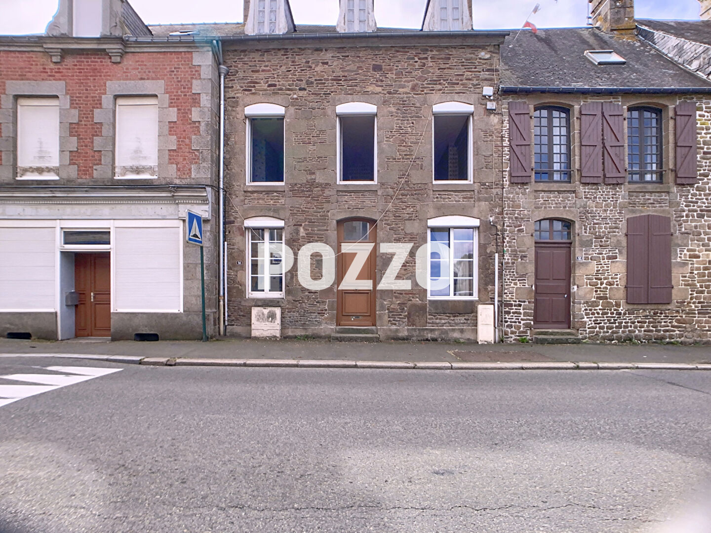 Agence immobilière de 
 Agence Pozzo-immobilier - Pozzo immobilier St Hilaire du Harcouët 
