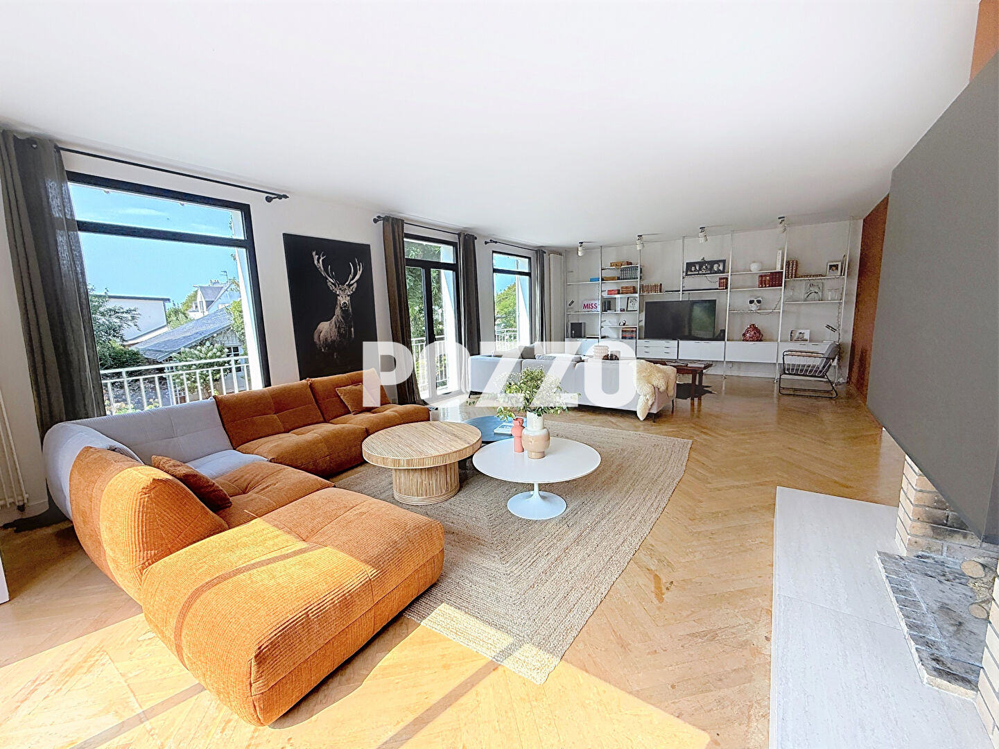Photo Maison de 7 pièces (323 m²) en vente à DONVILLE LES BAINS image 4/6