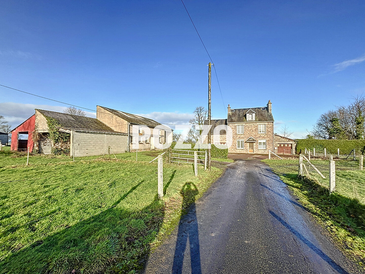 Photo A VENDRE, MAISON EN PIERRES  DE 4 PIECES + BÂTIMENT à VALDALLIERE (14410) image 3/6