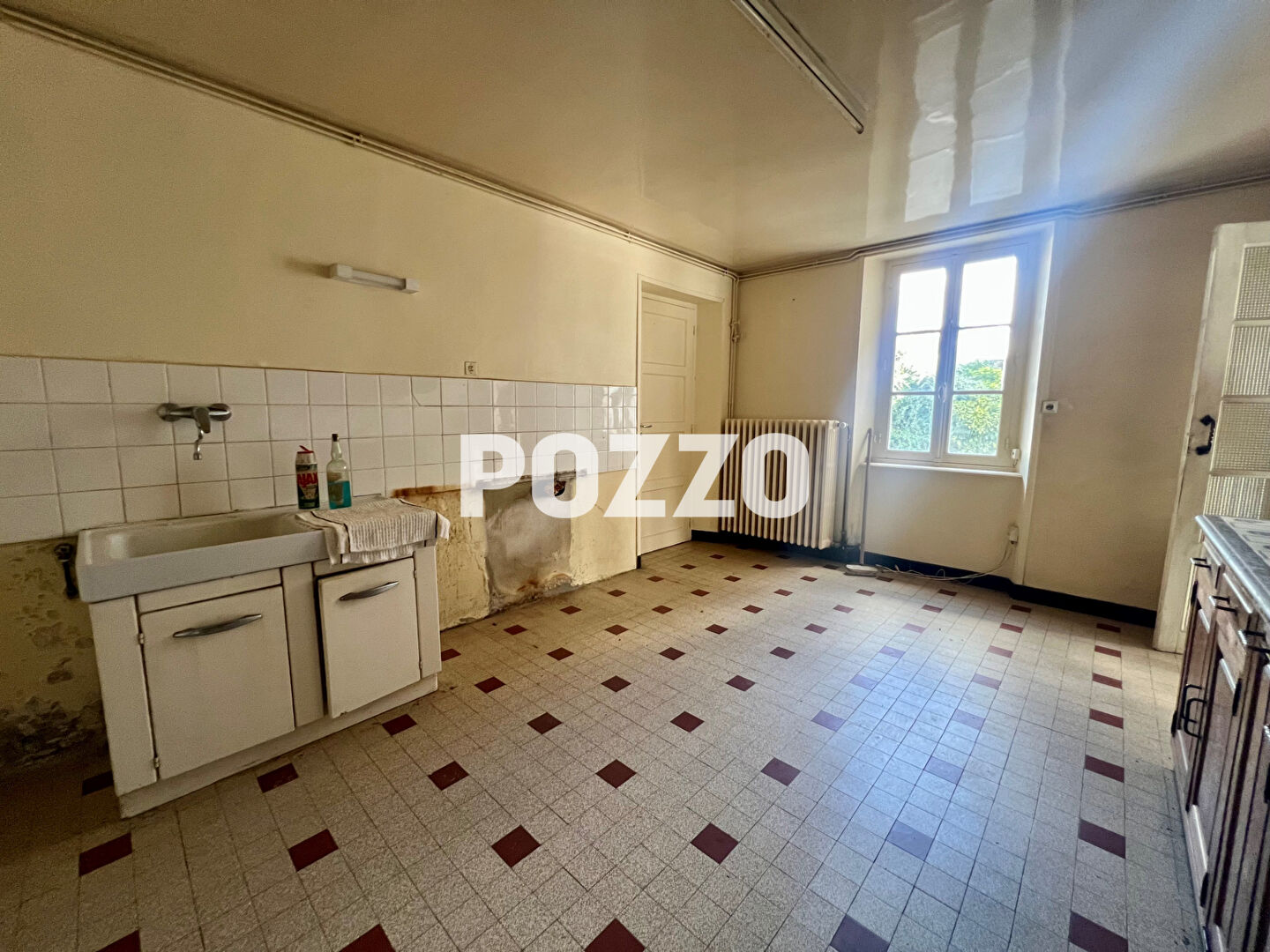 Photo A VENDRE  MAISON ANCIENNE  -  10 MN DES PLAGES OMAHA BEACH image 3/6