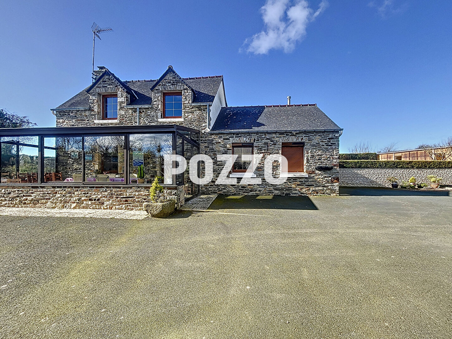 Maison Les Moitiers D Allonne 5 pièces 129.5 m2 - Hattainville - Maison en pierres - vie de plain pied